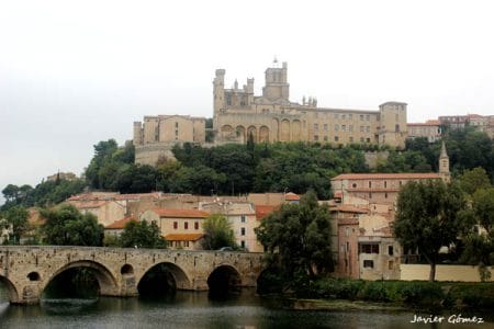 Béziers, marcada por la cruzada albigense Béziers, marcada por la cruzada albigense