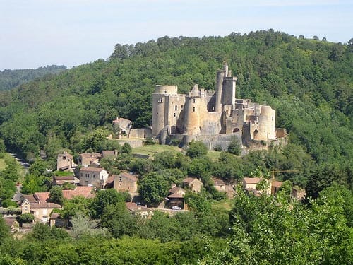 El castillo de Bonaguil, Monumento Historico de Francia