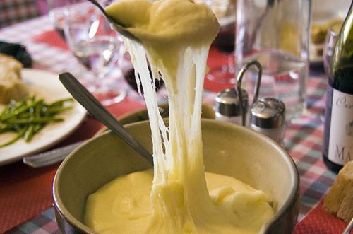 Aligot, especialidad gastronómica de Aubrac | Sobre Francia : Sobre Francia