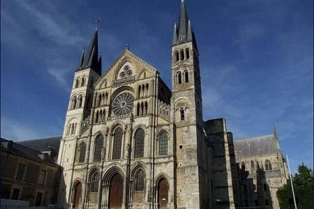 La Basilica de Saint-Remi, en Reims