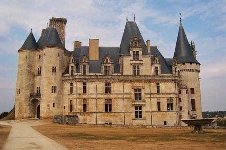 El castillo de La Rochefoucauld, en la Charente