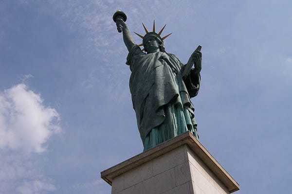Estatua de lia LIbertad en París