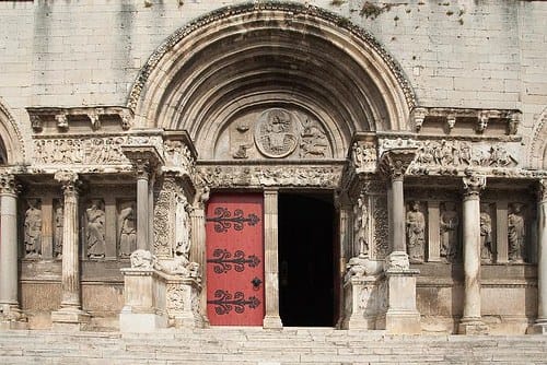 La iglesia abacial de Saint-Gilles, Languedoc-Rosellón