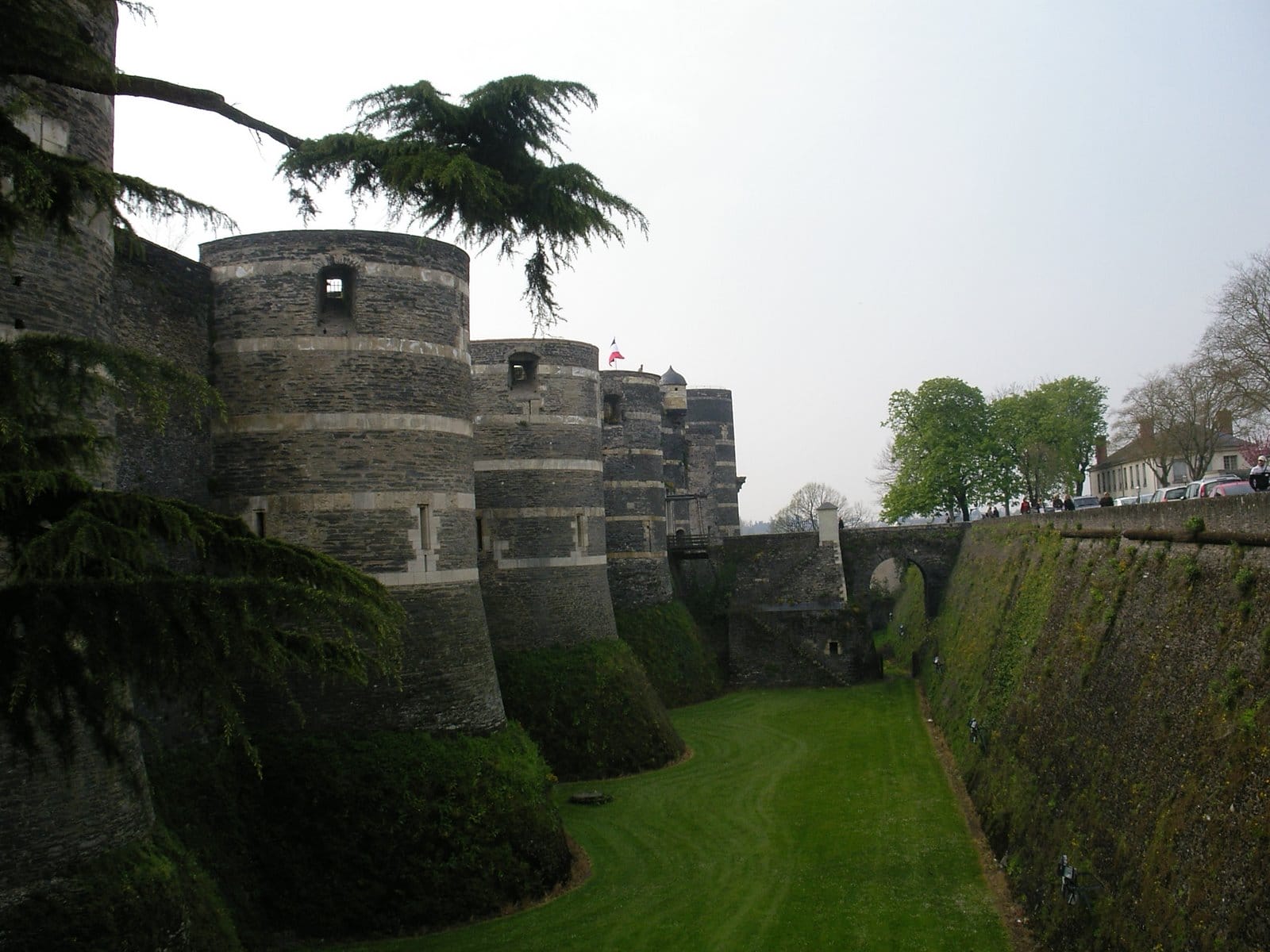 El Castillo pentagonal de Angers