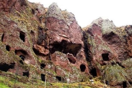Las cuevas de Jonas en Saint Pierre Colamine