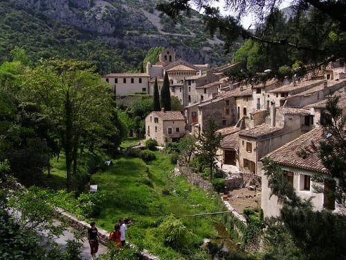 Saint Guilhem le Désert, un pueblo encantado Saint Guilhem le Désert, un pueblo encantado